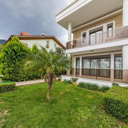 Gunes 2 Icmeler Shared Pool Vila *