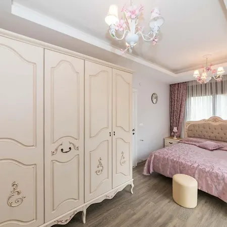 Gunes 2 Icmeler Shared Pool Muğla